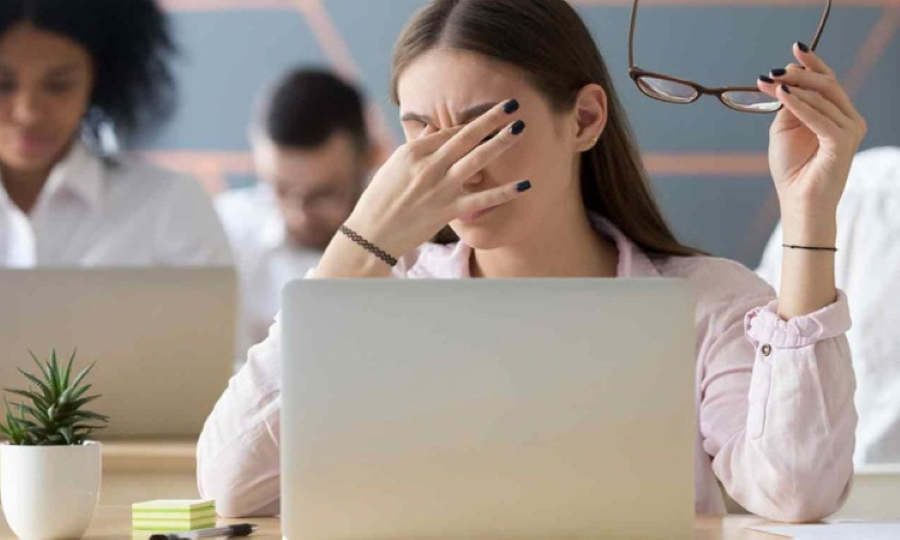 Ngủ trưa bao nhiêu là đủ? Lợi ích bất ngờ của giấc ngủ trưa 9 Môi trường và công việc ảnh hưởng rất nhiều tới mắt và thị lực