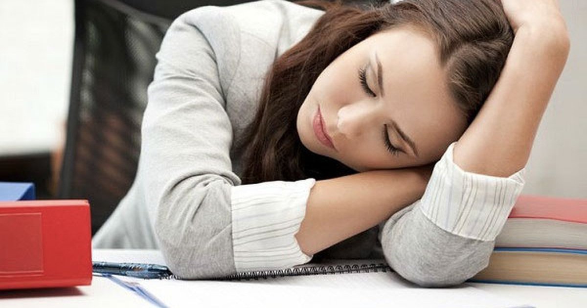 Ngủ trưa bao nhiêu là đủ? Lợi ích bất ngờ của giấc ngủ trưa 11 Ngủ nhiều giúp bạn khó tập trung và dễ mệt mỏi