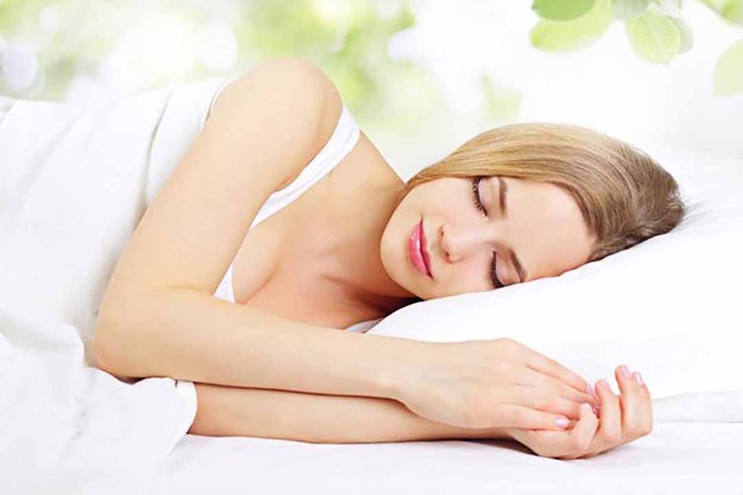 Cùng tìm hiểu 2 tư thế ngủ là cách ngủ tăng vòng 1 đơn giản, hiệu quả