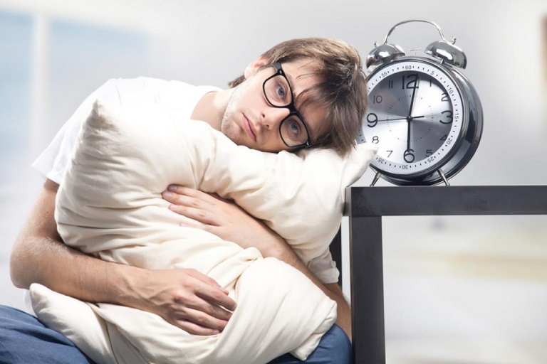 Ngủ nhiều có tăng cân không? Bí quyết mang lại giấc ngủ ngon 5 Mất ngủ cũng khiến cơ thể bạn tăng cân mỗi ngày
