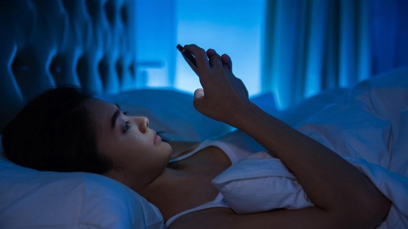 Ngủ nhiều có tăng cân không? Bí quyết mang lại giấc ngủ ngon 6 Nguyên nhân gây ra mất ngủ phổ biến nhất là sử dụng điện thoại nhiều