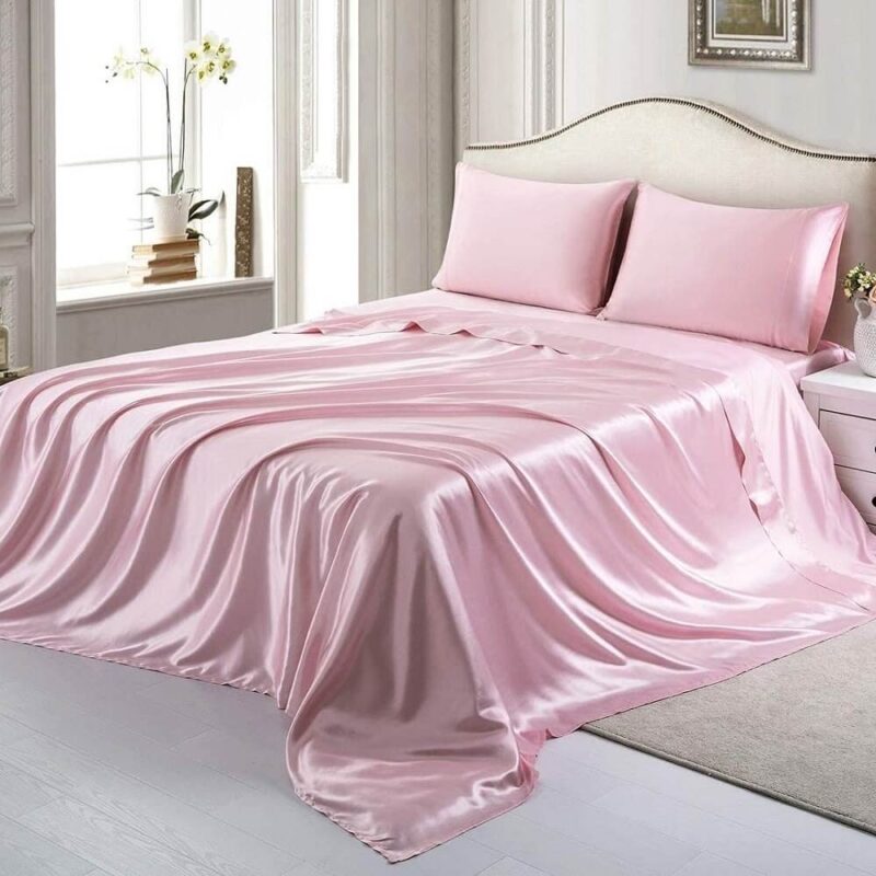Nên mua chăn ga gối chất liệu gì? Gợi ý 7 chất liệu tốt nhất 12 Mang trong mình vẻ đẹp kiêu sa, sang trọng trong các thiết kế chăn ga satin