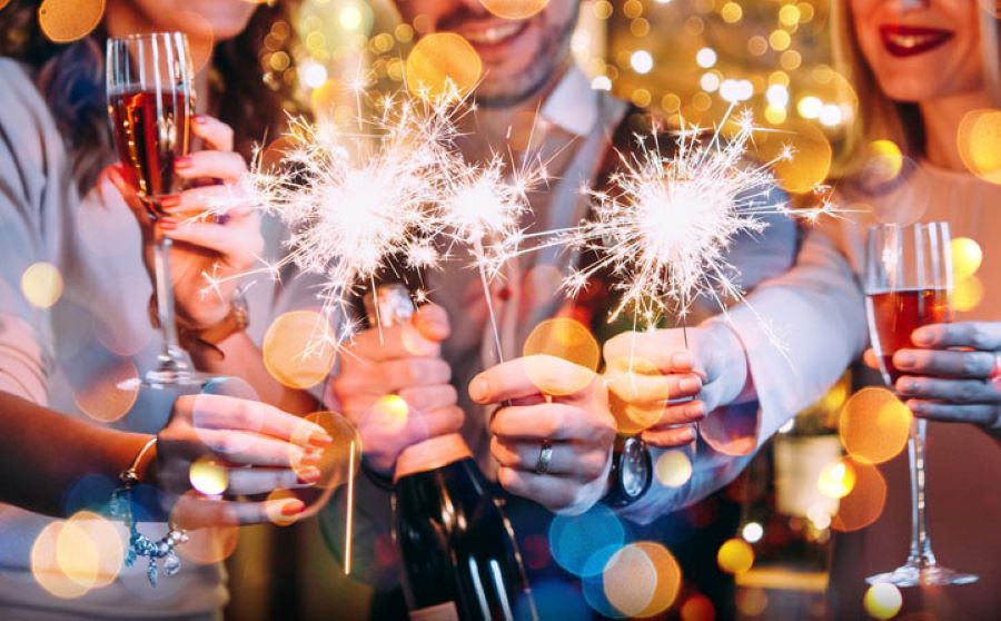 Gợi ý những câu chúc tết hay ý nghĩa nhất xuân 2022 sắp đến 6 Năm mới 2022 kính chúc mọi người có cuộc sống hạnh phúc, bình an