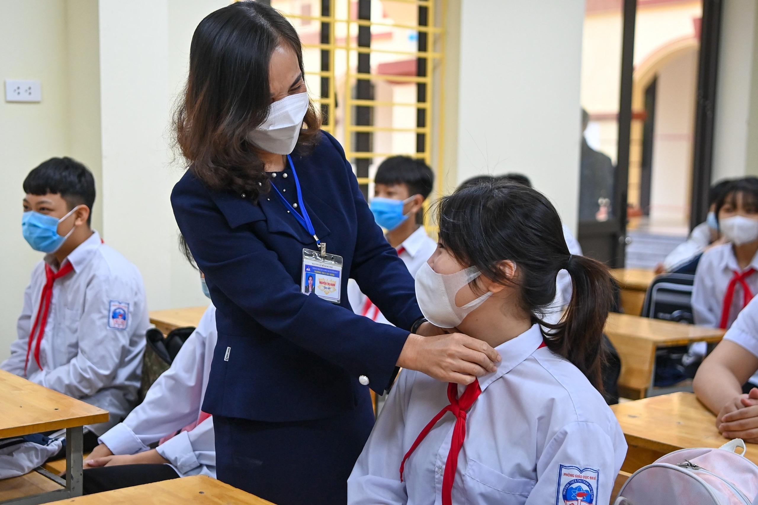 Gợi ý những câu chúc tết hay ý nghĩa nhất xuân 2022 sắp đến 8 Tết đến xuân về là dịp chúng ta gửi gắm yêu thương tới quý thầy cô