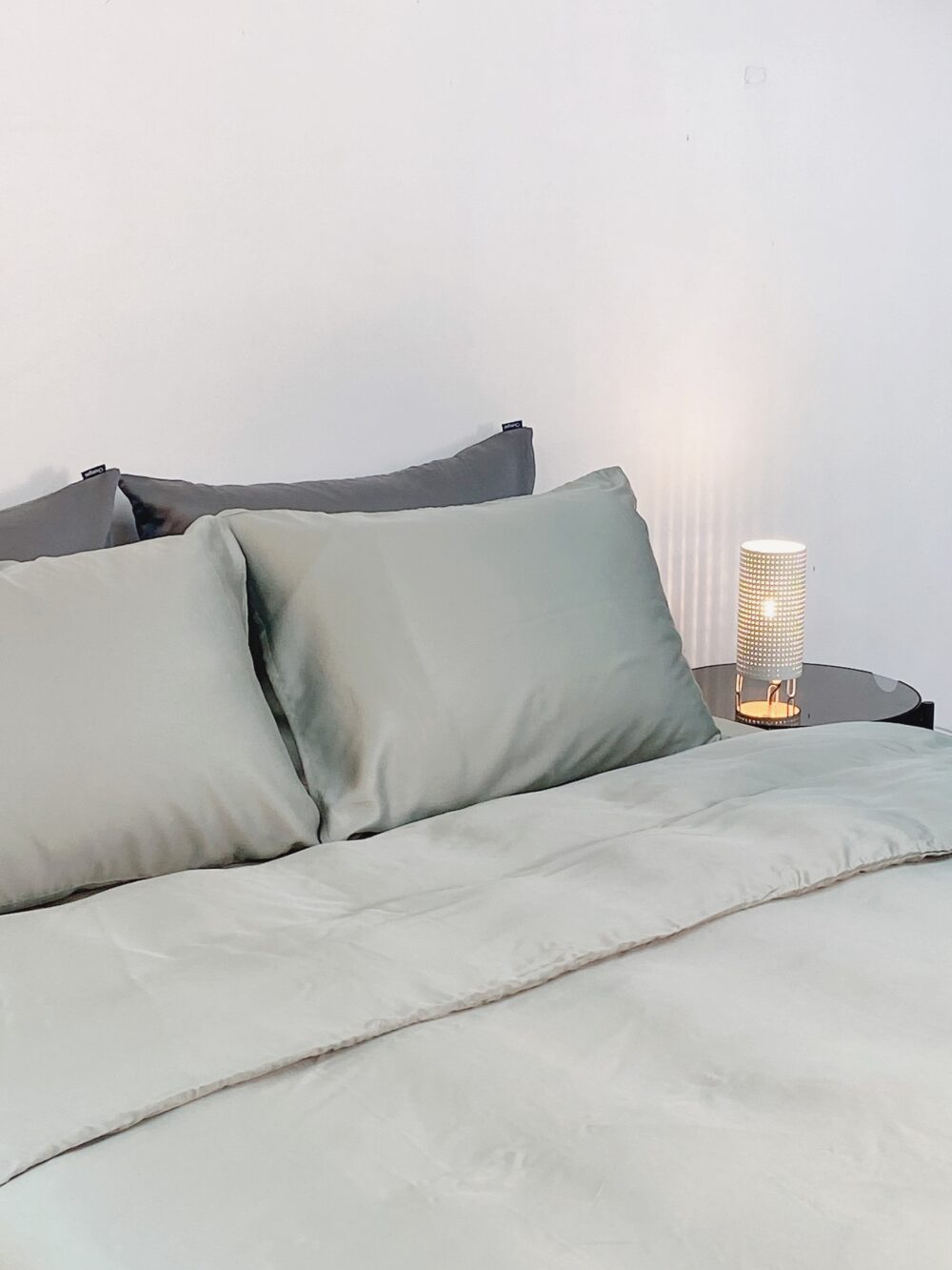Vỏ gối ôm TENCEL™ cao cấp - Xanh Olive - Image 3